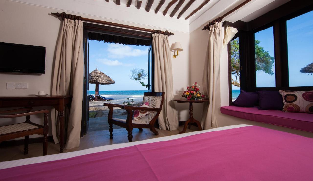 蓝花楹印度洋海滩度假村 迪亚尼海滩 客房 照片